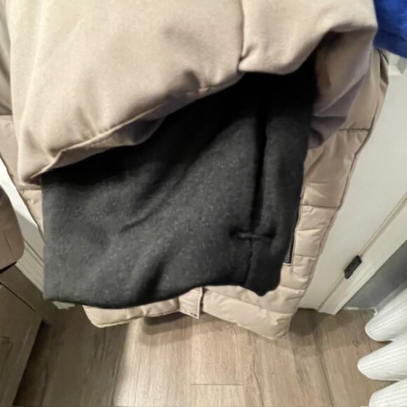 DKNY Tan Puffer Jacket - Picture 5 of 12